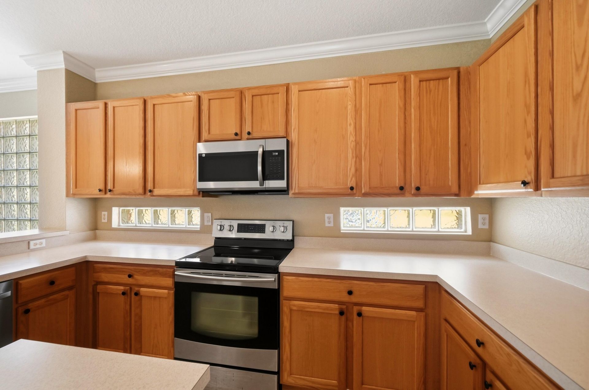 421 Gazetta Way, West Palm Beach, FL 33413 Photo