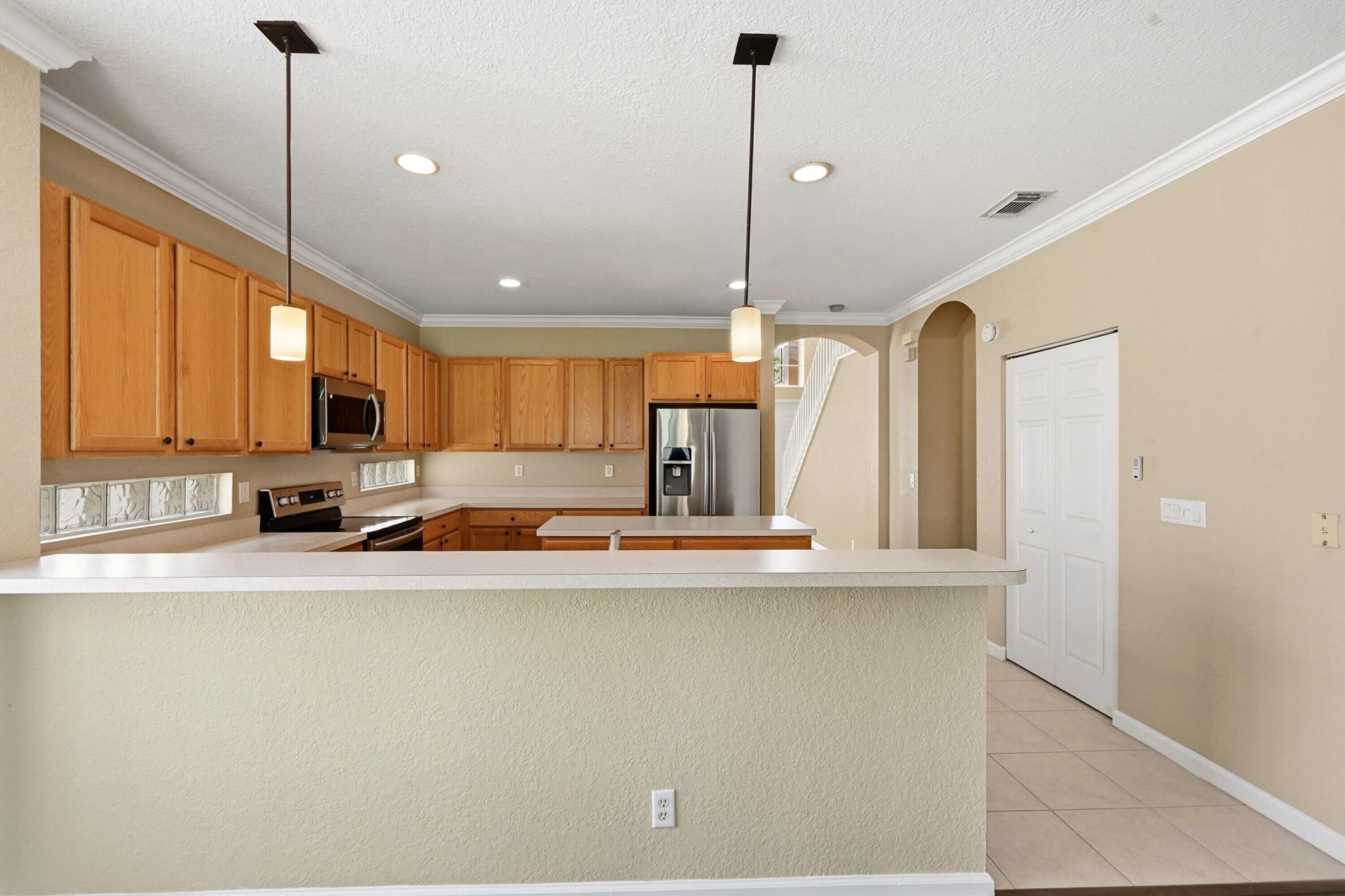 421 Gazetta Way, West Palm Beach, FL 33413 Photo