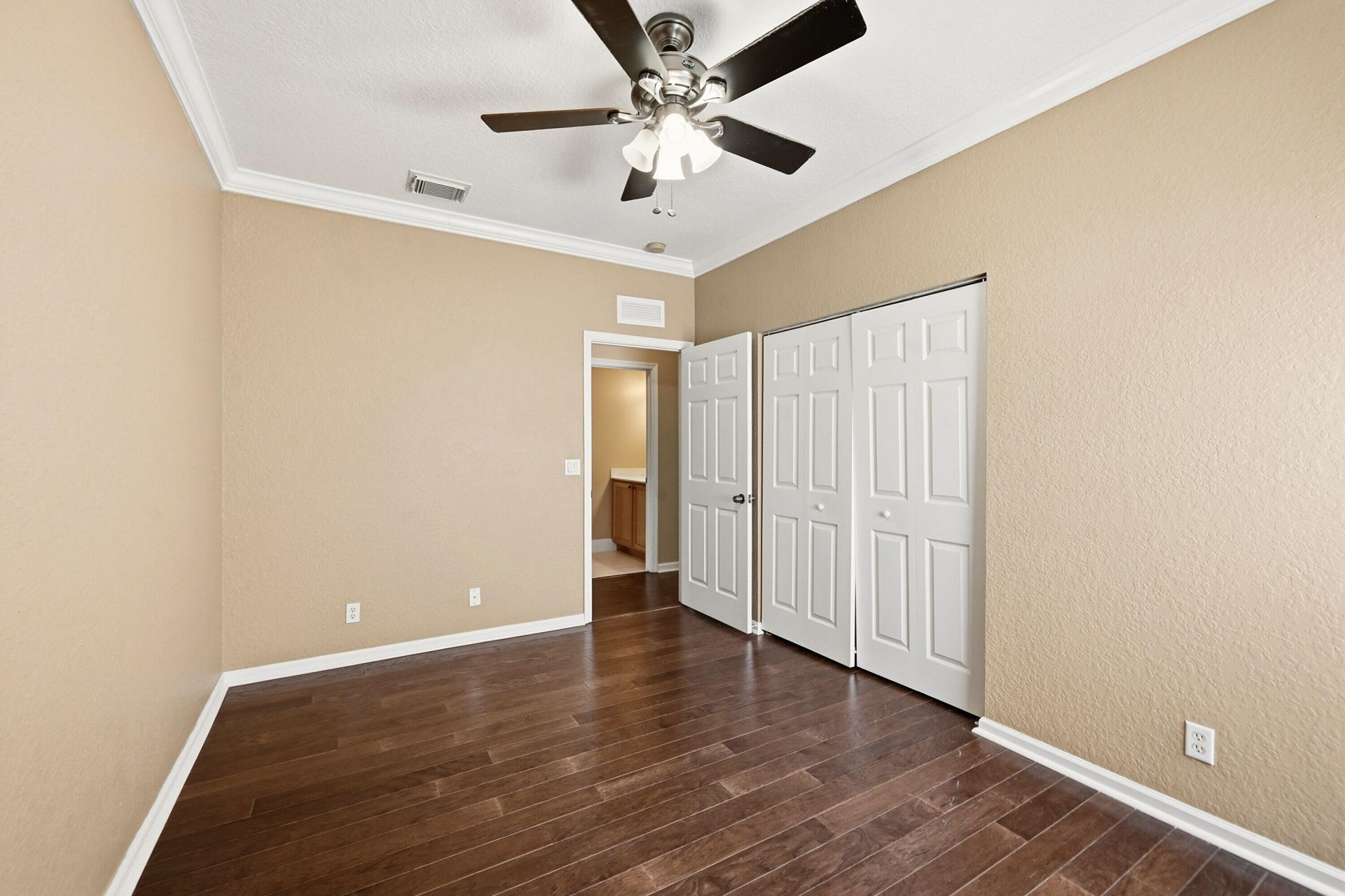 421 Gazetta Way, West Palm Beach, FL 33413 Photo