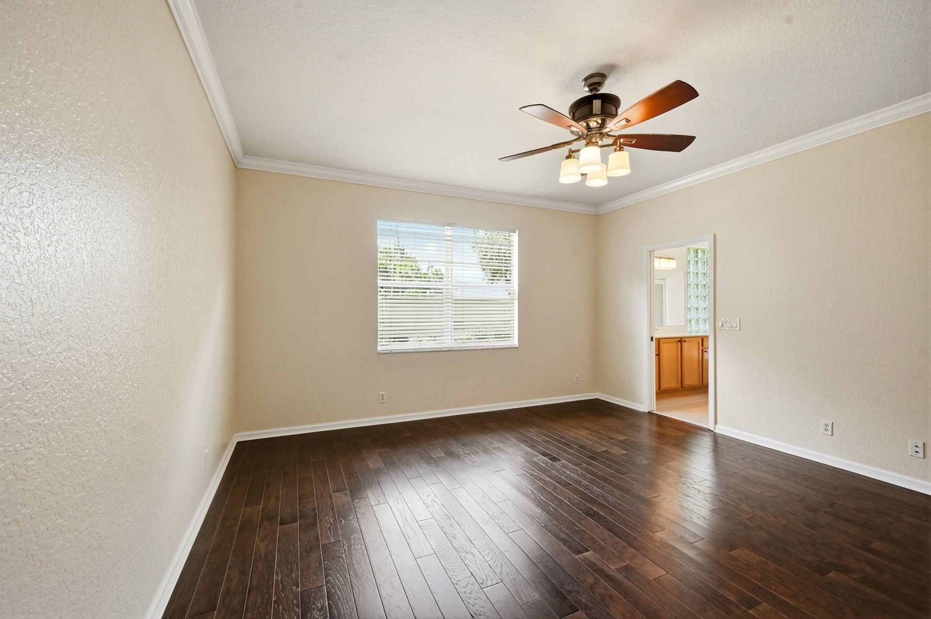 421 Gazetta Way, West Palm Beach, FL 33413 Photo