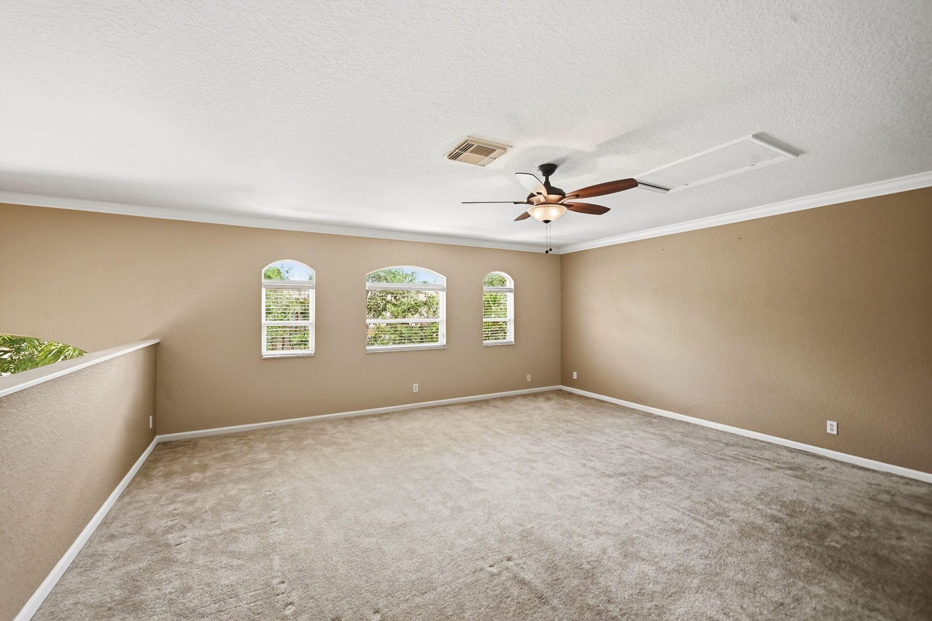 421 Gazetta Way, West Palm Beach, FL 33413 Photo