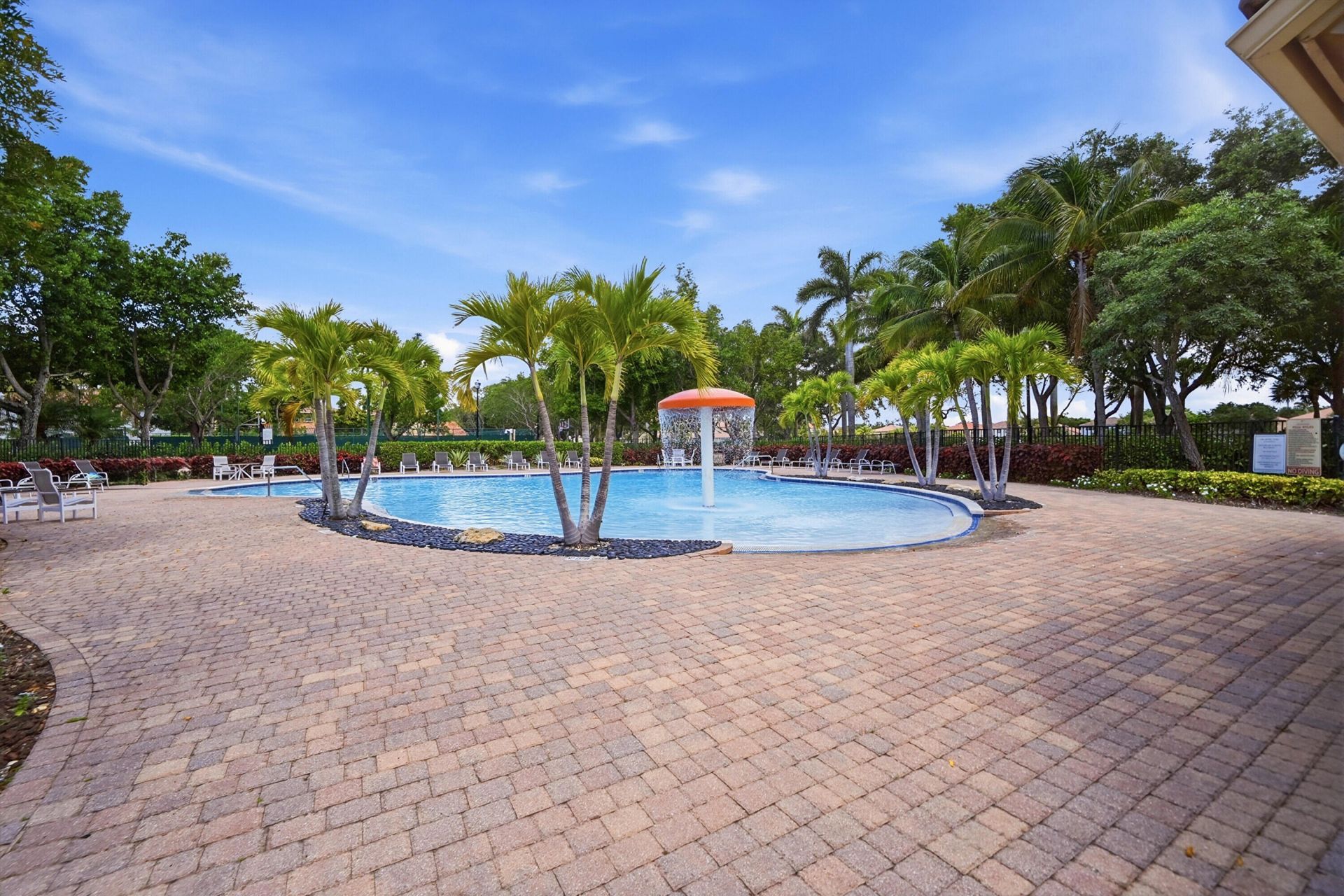 421 Gazetta Way, West Palm Beach, FL 33413 Photo
