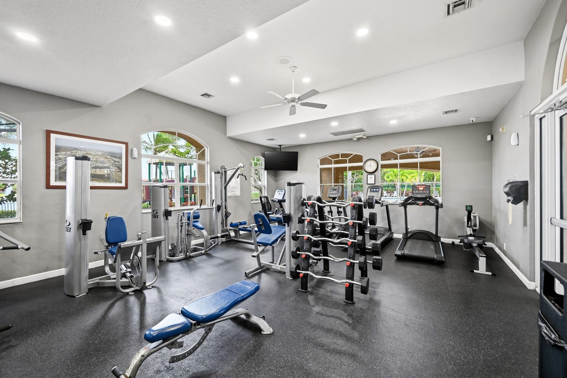 421 Gazetta Way, West Palm Beach, FL 33413 Photo