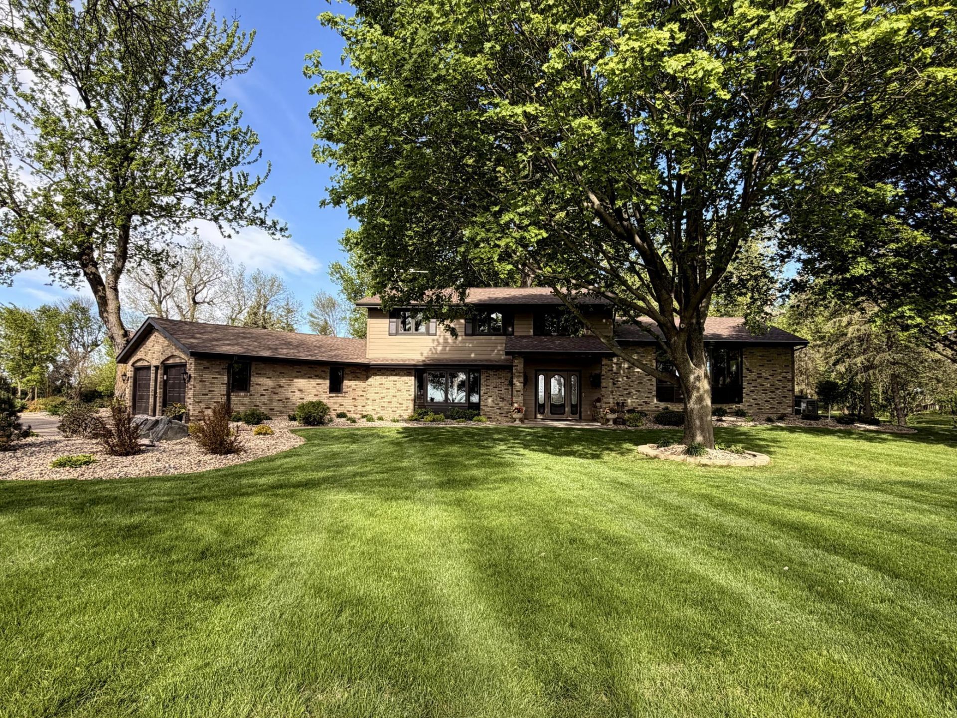 41347 US Hwy 71 N , Windom, MN 56101