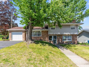 1870 7th Street NW, New Brighton, MN 55112