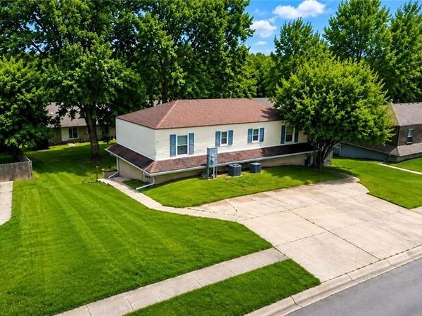 717 NE Ball Drive, Lee's Summit, MO 64086