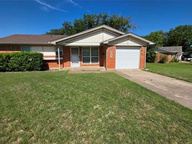 6251 Shadydell Drive, Fort Worth, TX 76135