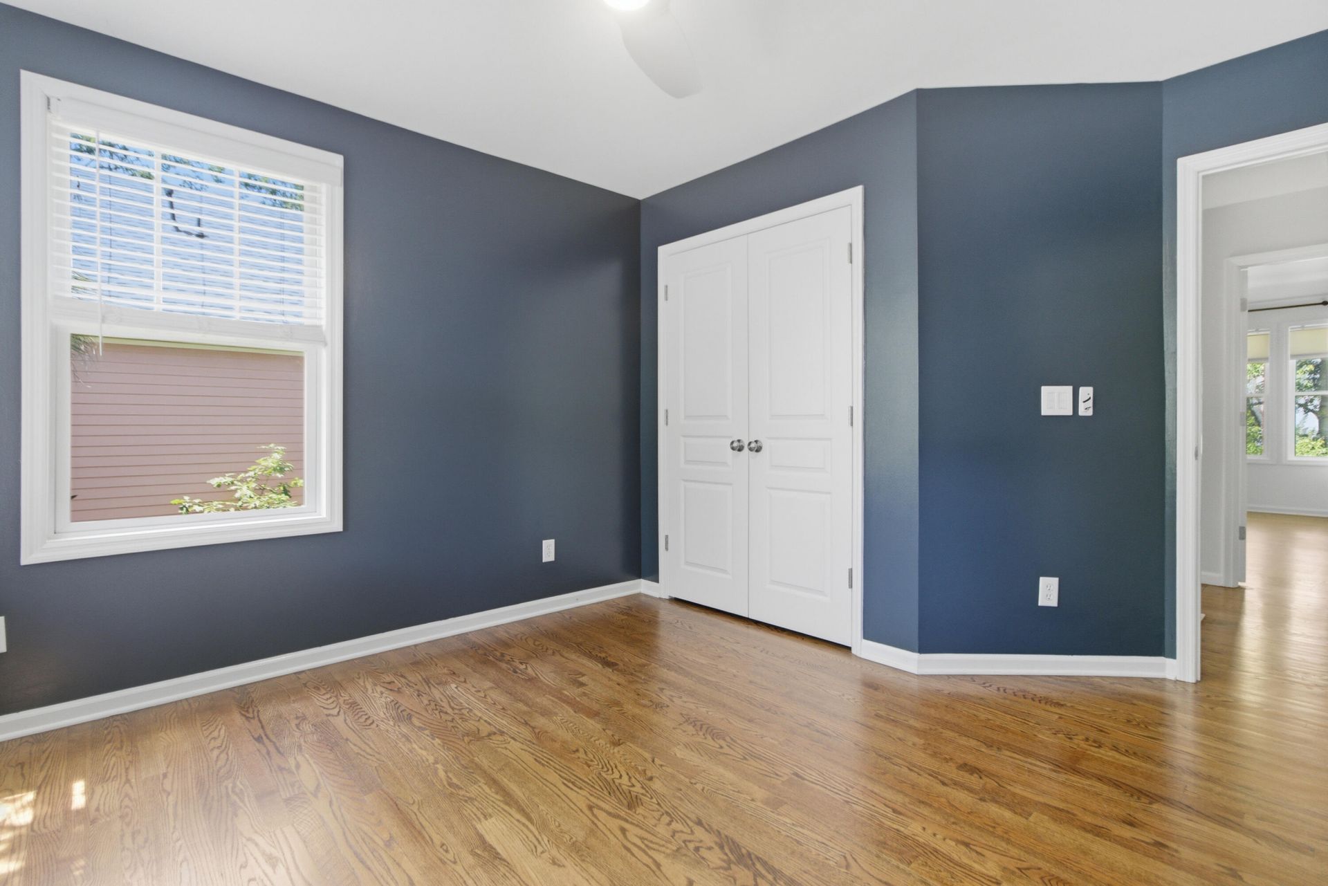 1061 Barfield Street Photo 29