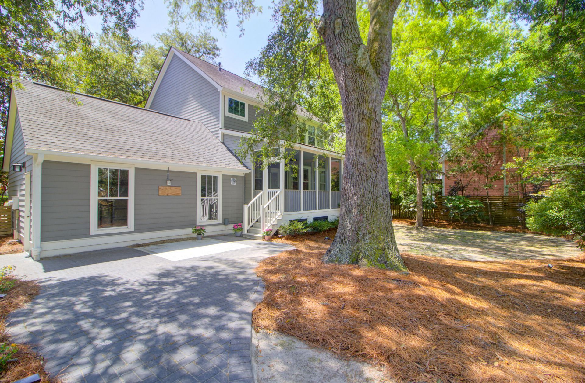 1061 Barfield Street Photo 39