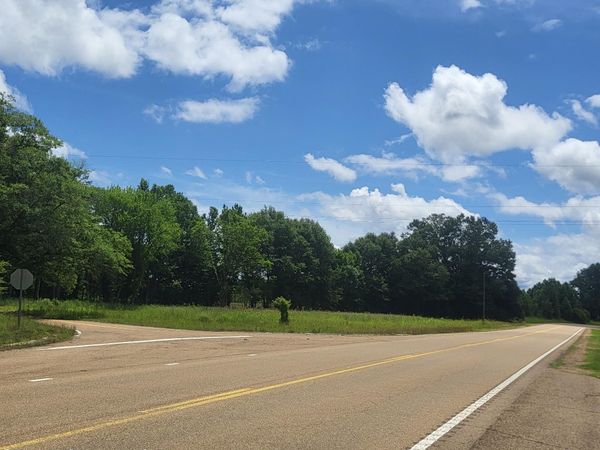 Hwy 16 , Benton, MS 39039