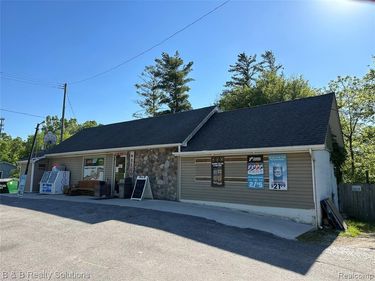 5009 Lapeer Road , Deerfield Twp, MI 48421