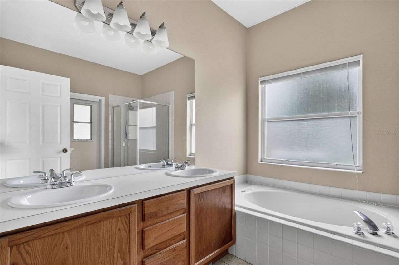 7246 Mardell Court, Orlando, FL 32835 Photo