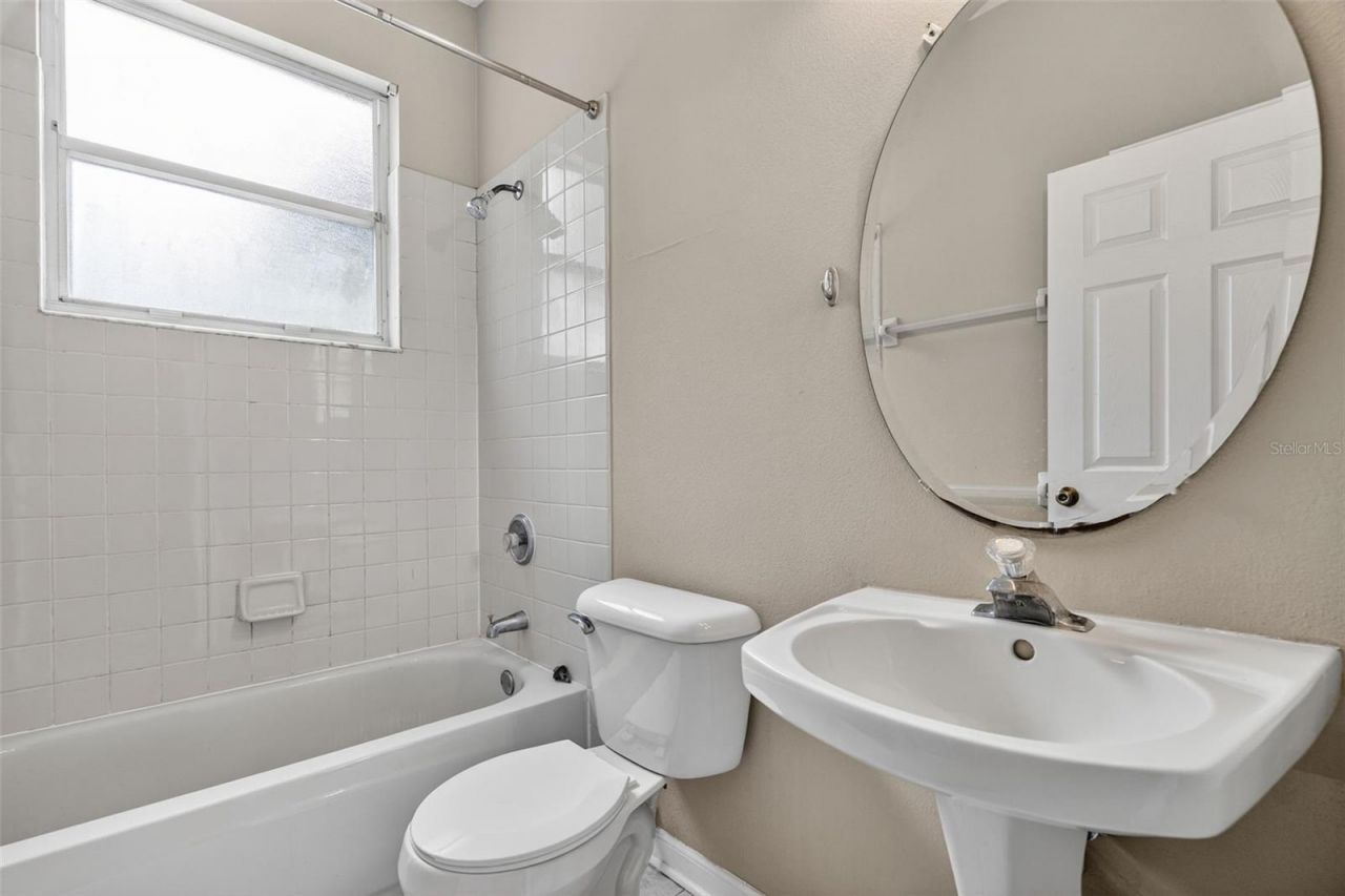 7246 Mardell Court, Orlando, FL 32835 Photo