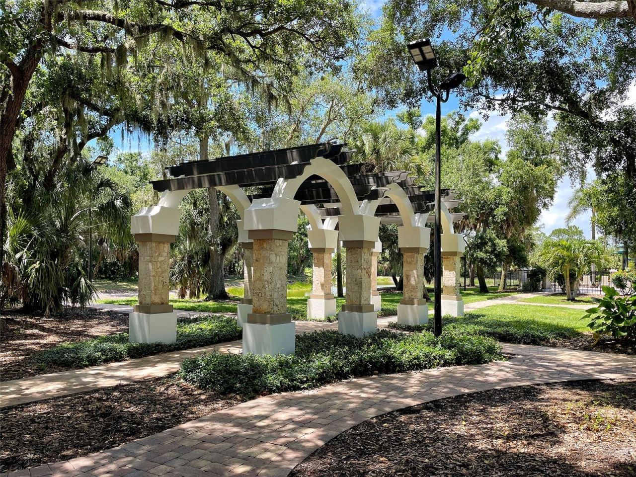 5026 Hanging Moss Lane, Sarasota, FL 34238 Photo