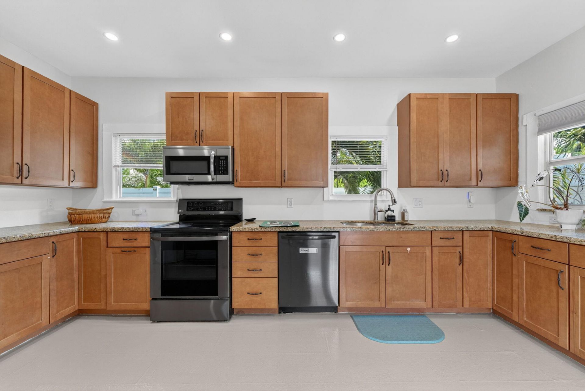 400 NE 5th Avenue, Pompano Beach, FL 33060 Photo