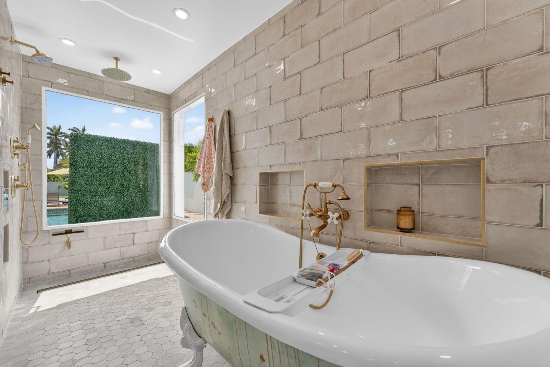 400 NE 5th Avenue, Pompano Beach, FL 33060 Photo