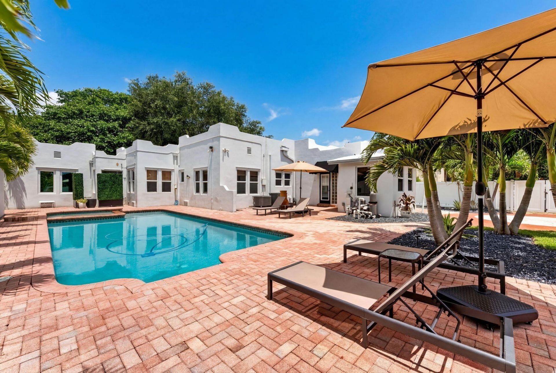 400 NE 5th Avenue, Pompano Beach, FL 33060 Photo