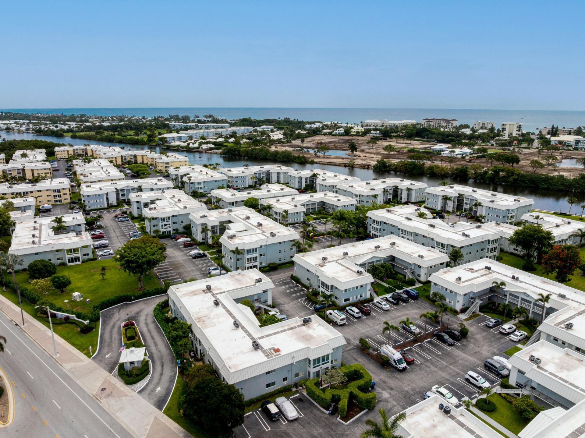 34 Colonial Club Drive, Unit 204, Boynton Beach, FL 33435 Photo