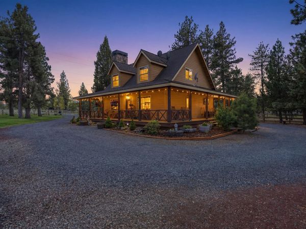 16738 Pine Tree Lane, Sisters, OR 97759