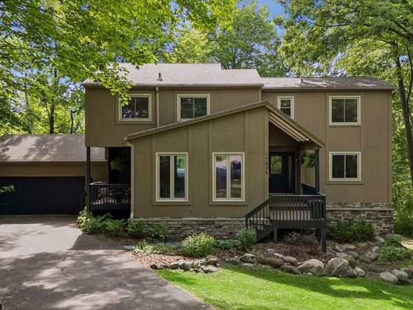 17835 6th Avenue N, Plymouth, MN 55447
