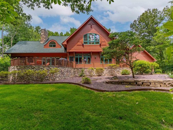 1377 S Center Road, Boonville, IN 47601