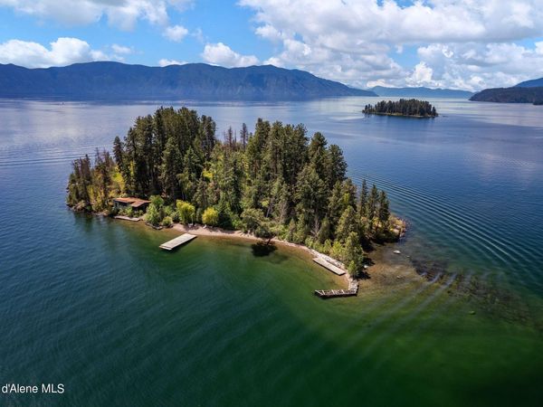 Cottage Island , Hope, ID 83836