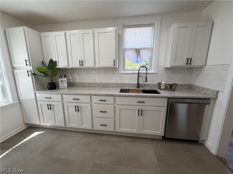 230 E 211th Street, Euclid, OH 44123 Photo 13