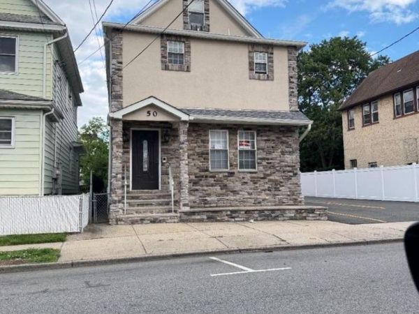 50 Stuyvesant Ave, Lyndhurst, NJ 07071