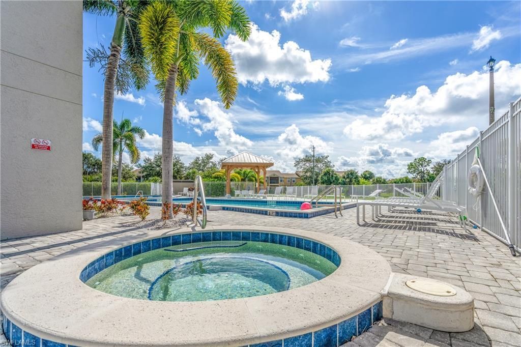 185 Santa Clara Dr, Unit 13, Naples, FL 34104 Photo