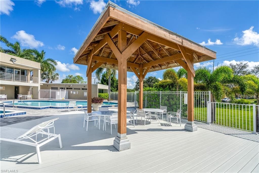 185 Santa Clara Dr, Unit 13, Naples, FL 34104 Photo