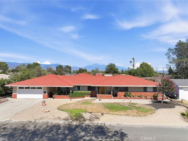 933 N Pine, Rialto, CA 92376