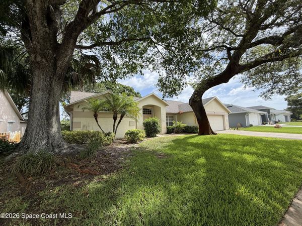 925 Falls Trail , Malabar, FL 32950