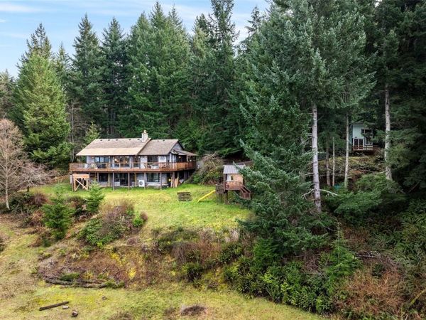 1691 Strathcona Heights Rd , Shawnigan Lake, BC V8H 2A9