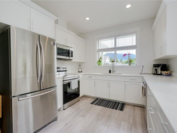 300 Grosskleg Way , Unit #38, Lake Cowichan, BC V0R 2G1