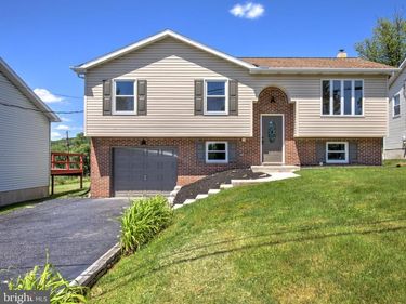 1903 MCKNIGHTS GAP ROAD , READING, PA 19604