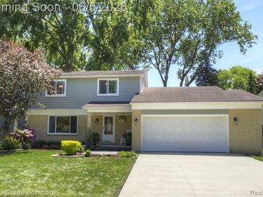 46037 Gainsborough Drive, CANTON, MI 48187