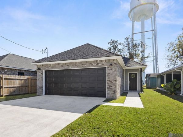 3220 Jackson St, Baker, LA 70714