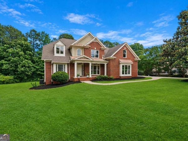 388 Della Walk Court SW, Lilburn, GA 30047