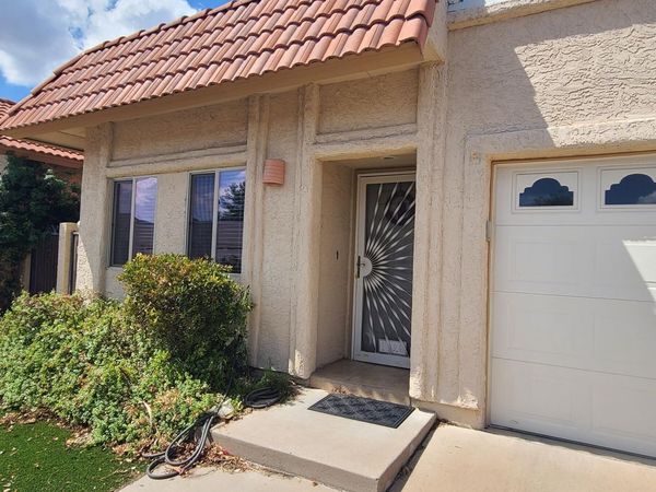 1126 E Charleston Avenue, Phoenix, AZ 85022