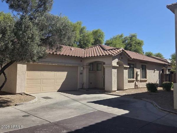 874 E STOTTLER Drive, Gilbert, AZ 85296