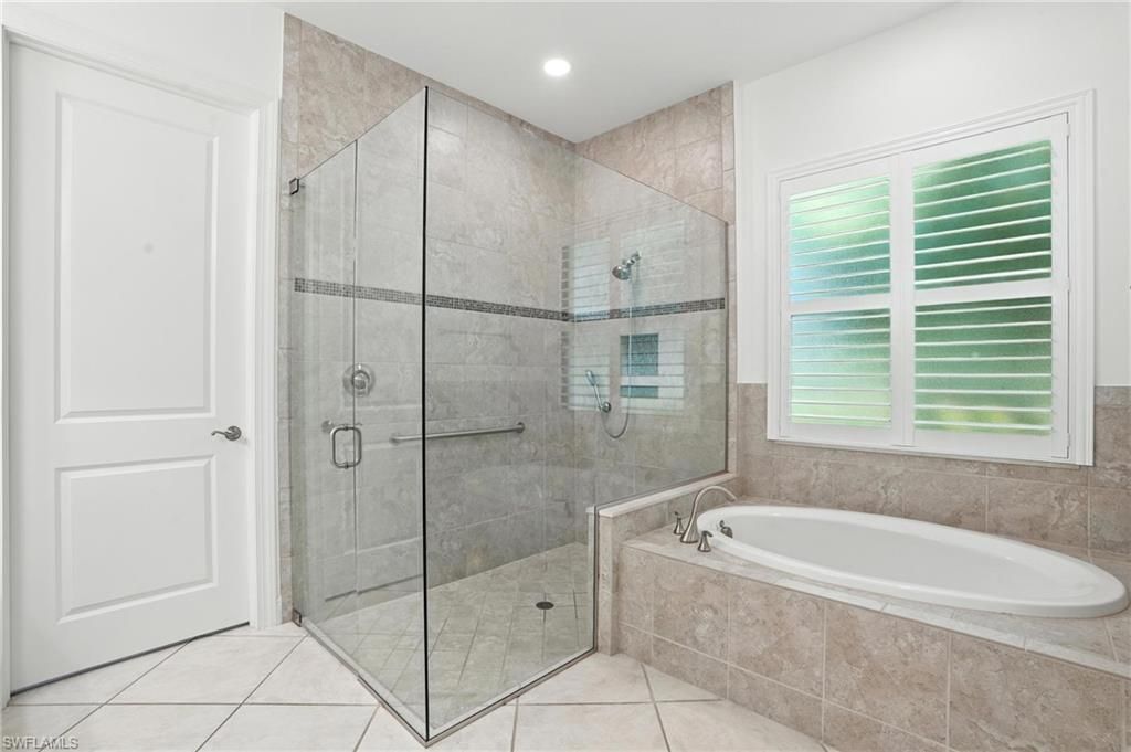4649 Abaca Cir, Naples, FL 34119 Photo