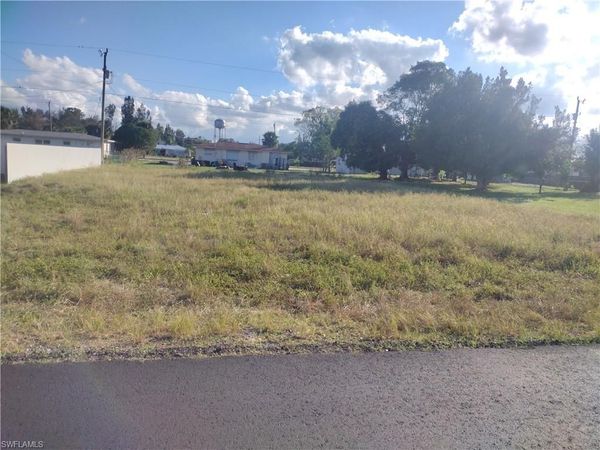 710 Fillmore AVE , LEHIGH ACRES, FL 33936