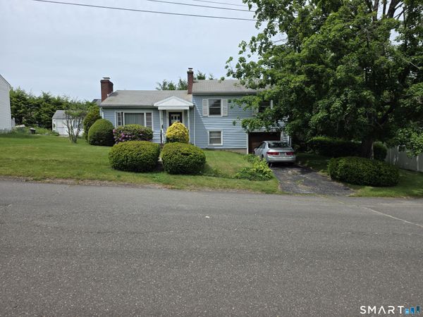 83 Sunnybrook , Waterbury, CT 06708