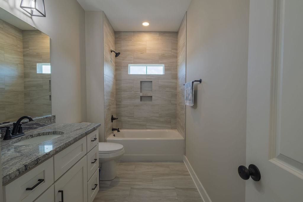 468 Saint Julian Ln. Photo 27