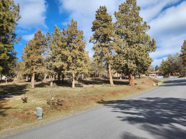 Coopers Hawk, Unit 260, Klamath Falls, OR 97601