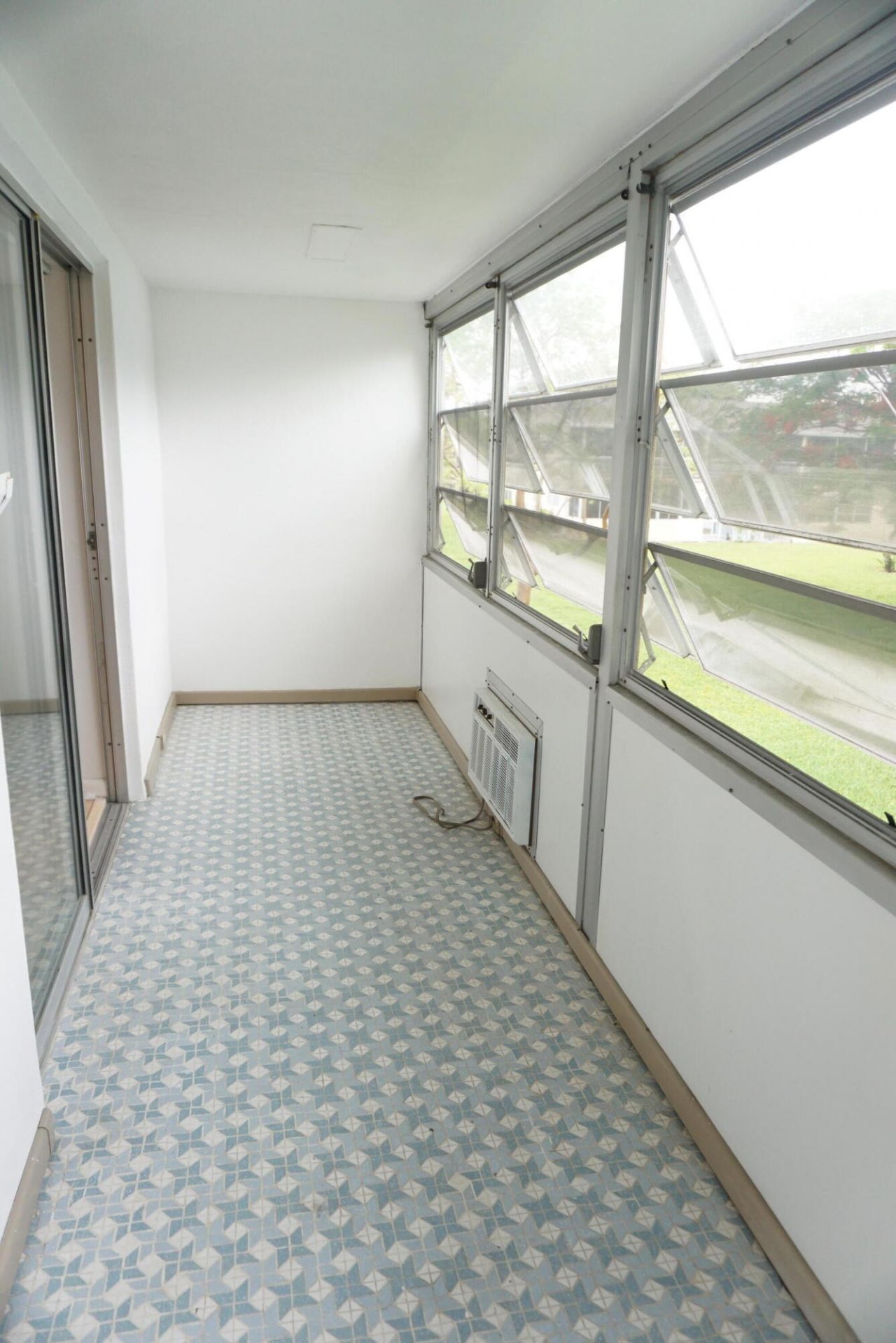 50 Canterbury B, West Palm Beach, FL 33417 Photo