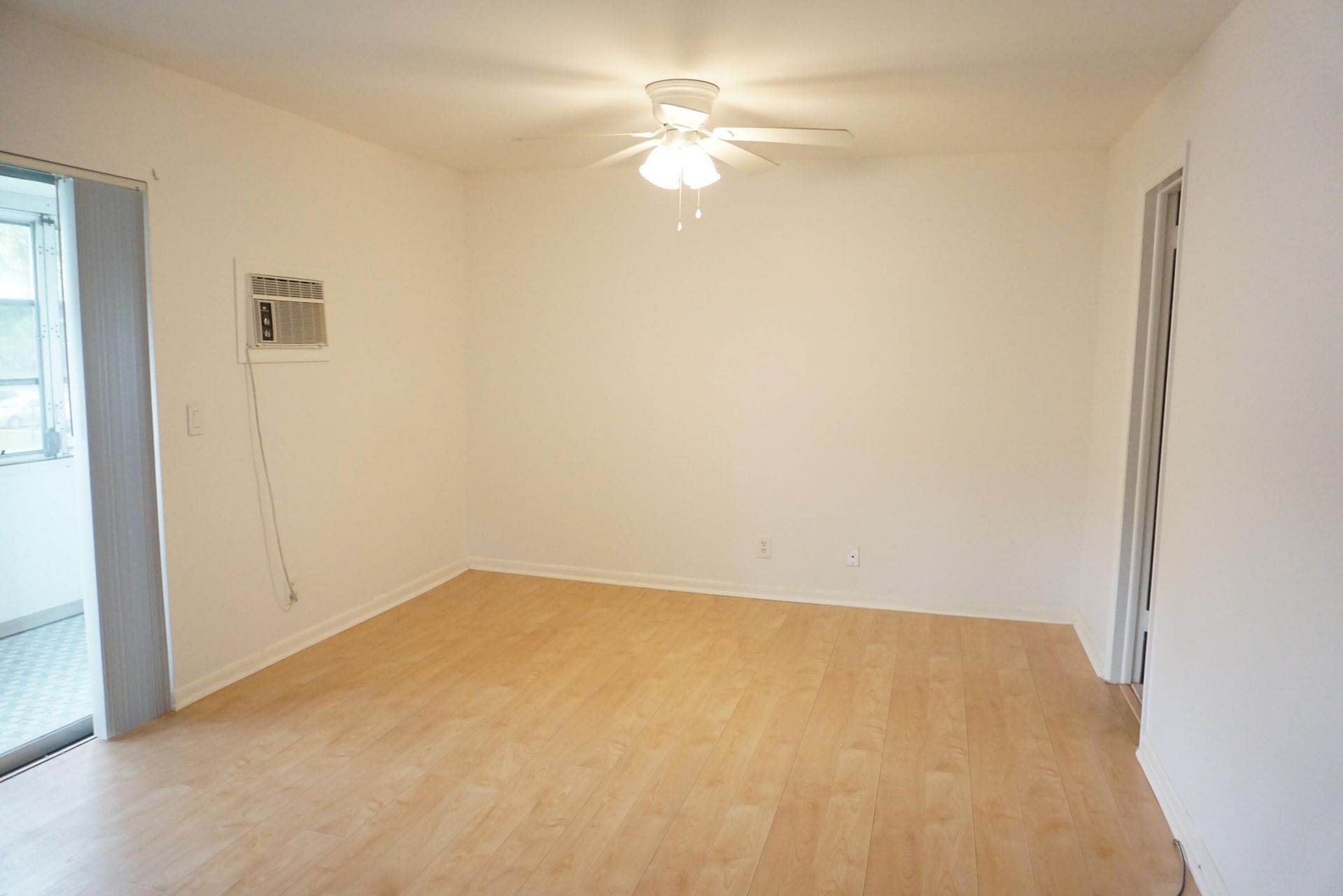 50 Canterbury B, West Palm Beach, FL 33417 Photo