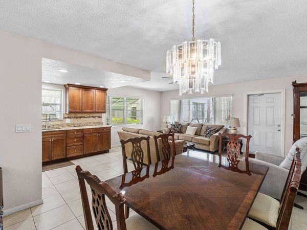 57 Canterbury, West Palm Beach, FL 33417