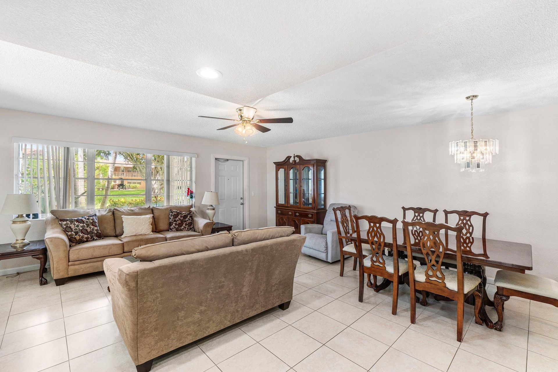 57 Canterbury, West Palm Beach, FL 33417 Photo