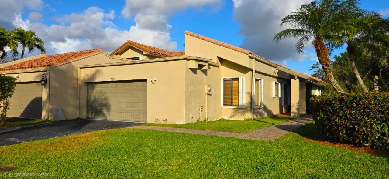 566 Village Lake Drive, Weston, FL 33326 Photo